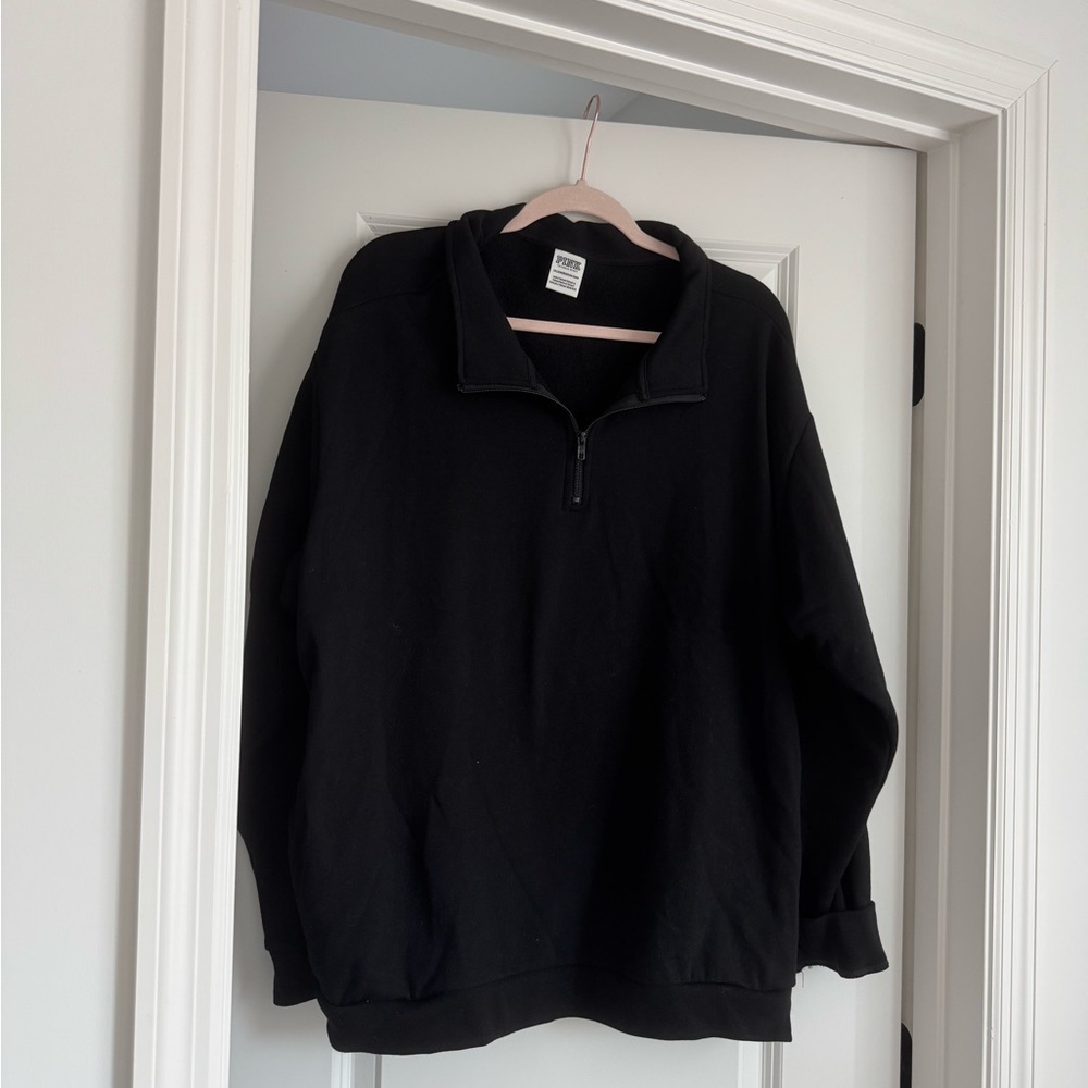 PINK Victoria's Secret Classic Black Pullover
